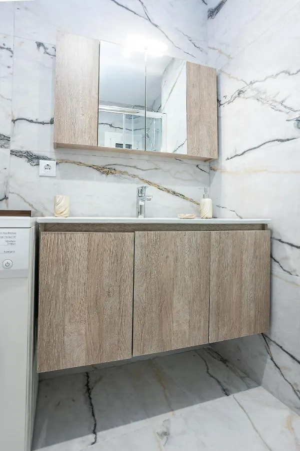 Luxury Downtown Apartment E1 Thessaloniki Greece