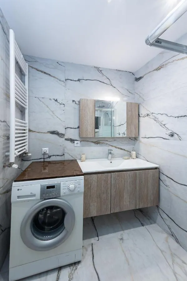 Luxury Downtown Apartment E1 Thessaloniki